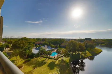1266 S Military Trail Deerfield Beach FL 33442
