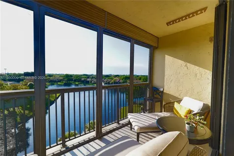 1266 S Military Trail Deerfield Beach FL 33442