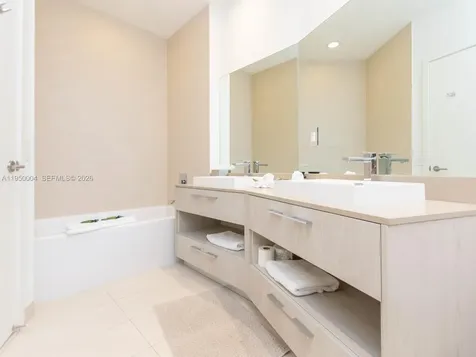 4111 S Ocean Drive Hollywood FL 33019