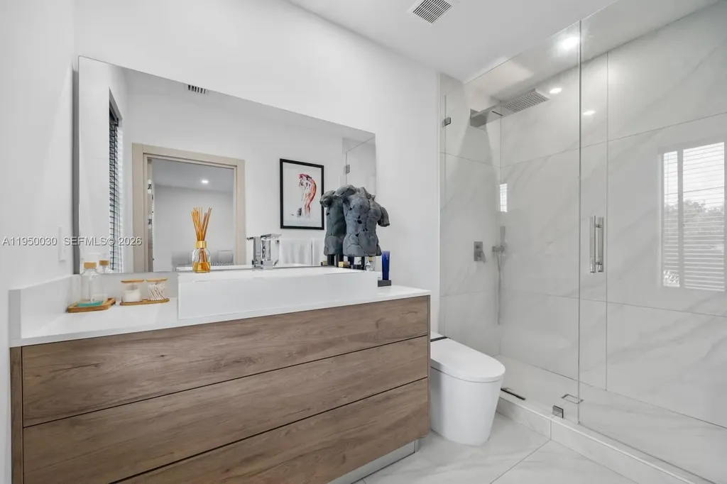 421 NW 17th Street Fort Lauderdale FL 33311