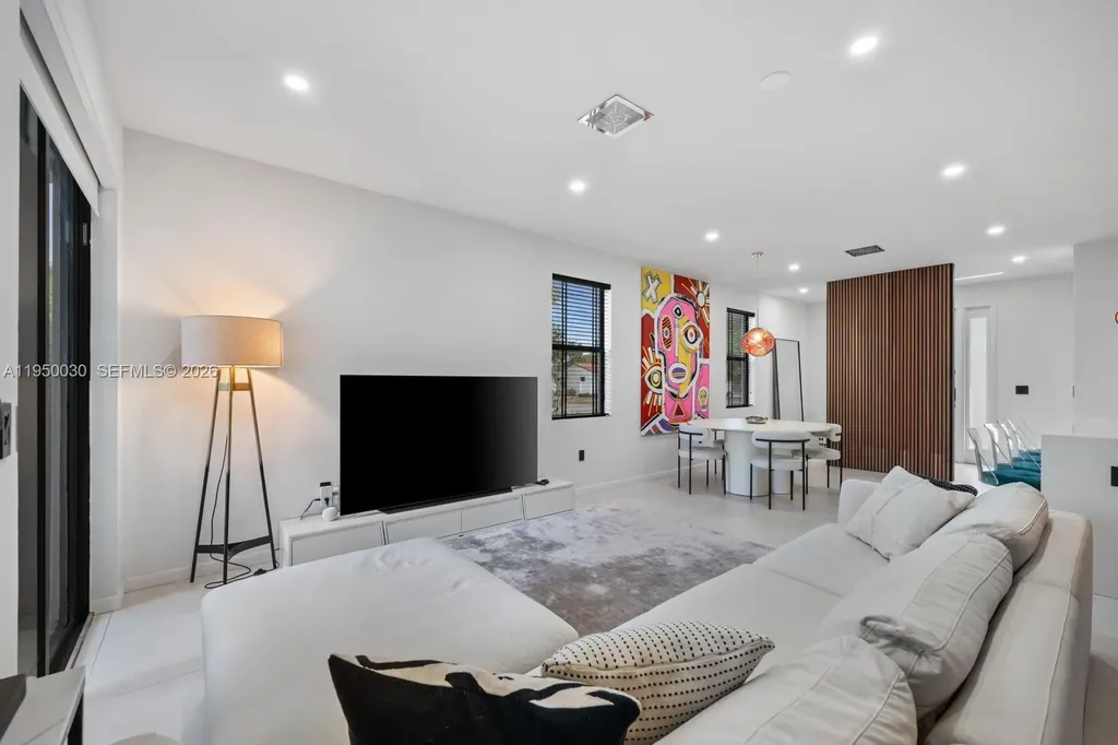 421 NW 17th Street Fort Lauderdale FL 33311