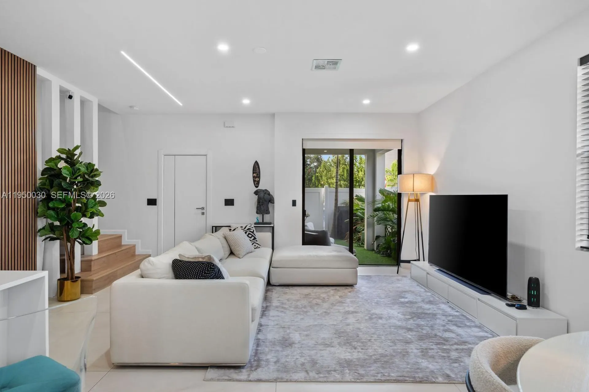 421 NW 17th Street Fort Lauderdale FL 33311