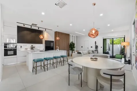 421 NW 17th Street Fort Lauderdale FL 33311