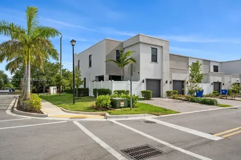 421 NW 17th Street Fort Lauderdale FL 33311