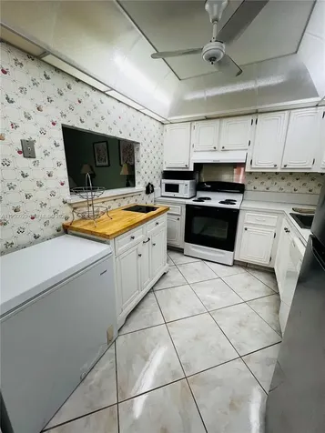 3821 Environ Boulevard Lauderhill FL 33319