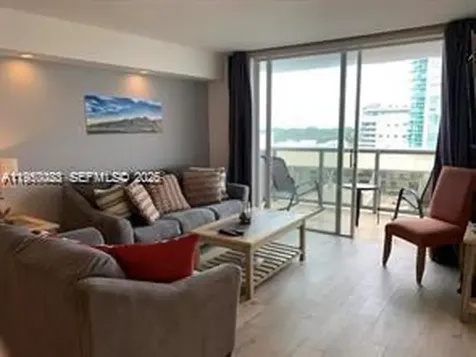 6039 Collins Avenue Miami Beach FL 33140