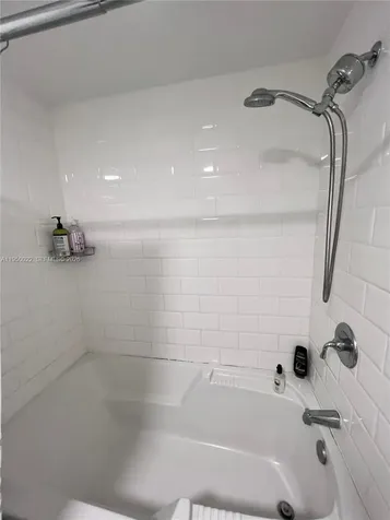 690 SW 1st Court Miami FL 33130