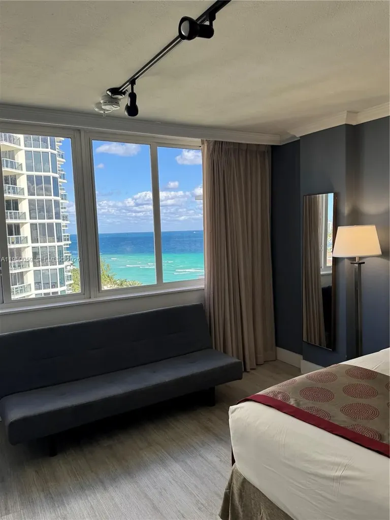19201 Collins Avenue North Miami Beach FL 33160