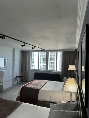 19201 Collins Avenue North Miami Beach FL 33160