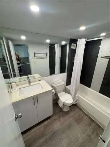 19201 Collins Avenue North Miami Beach FL 33160