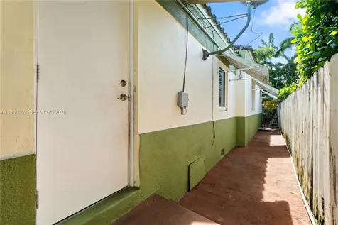 1428 SW 20th Street Miami FL 33145