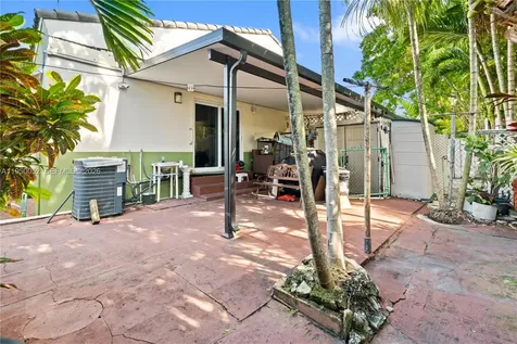 1428 SW 20th Street Miami FL 33145