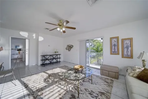 2855 NE 30th Street Fort Lauderdale FL 33306