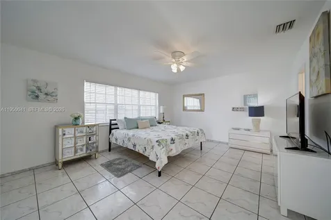 2855 NE 30th Street Fort Lauderdale FL 33306
