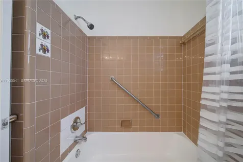 2855 NE 30th Street Fort Lauderdale FL 33306