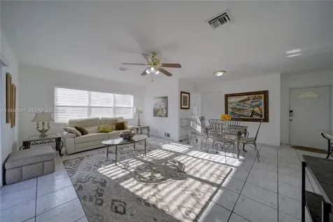 2855 NE 30th Street Fort Lauderdale FL 33306