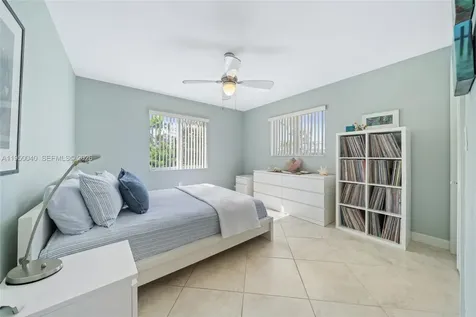 208 NE 4th Street Hallandale Beach FL 33009