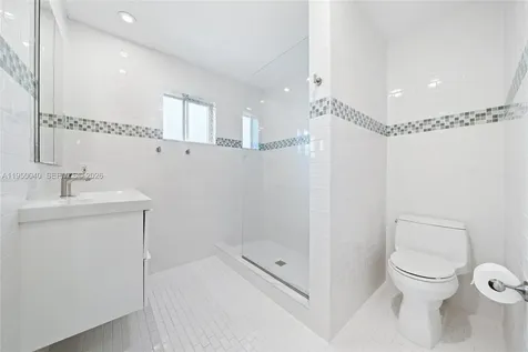 208 NE 4th Street Hallandale Beach FL 33009