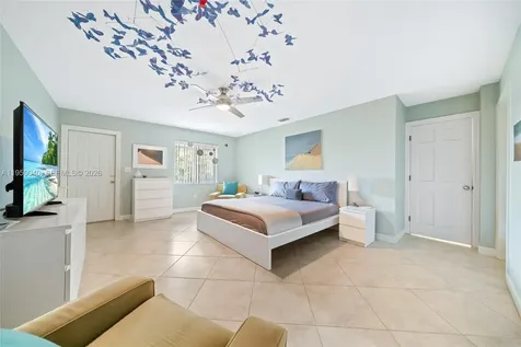208 NE 4th Street Hallandale Beach FL 33009