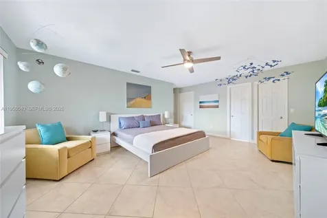 208 NE 4th Street Hallandale Beach FL 33009