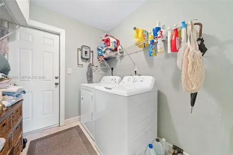 208 NE 4th Street Hallandale Beach FL 33009