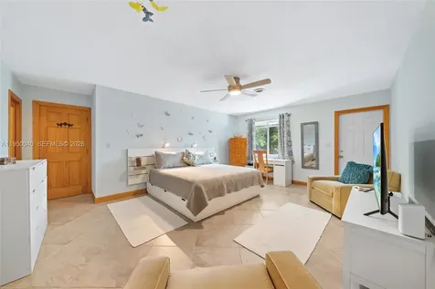 208 NE 4th Street Hallandale Beach FL 33009