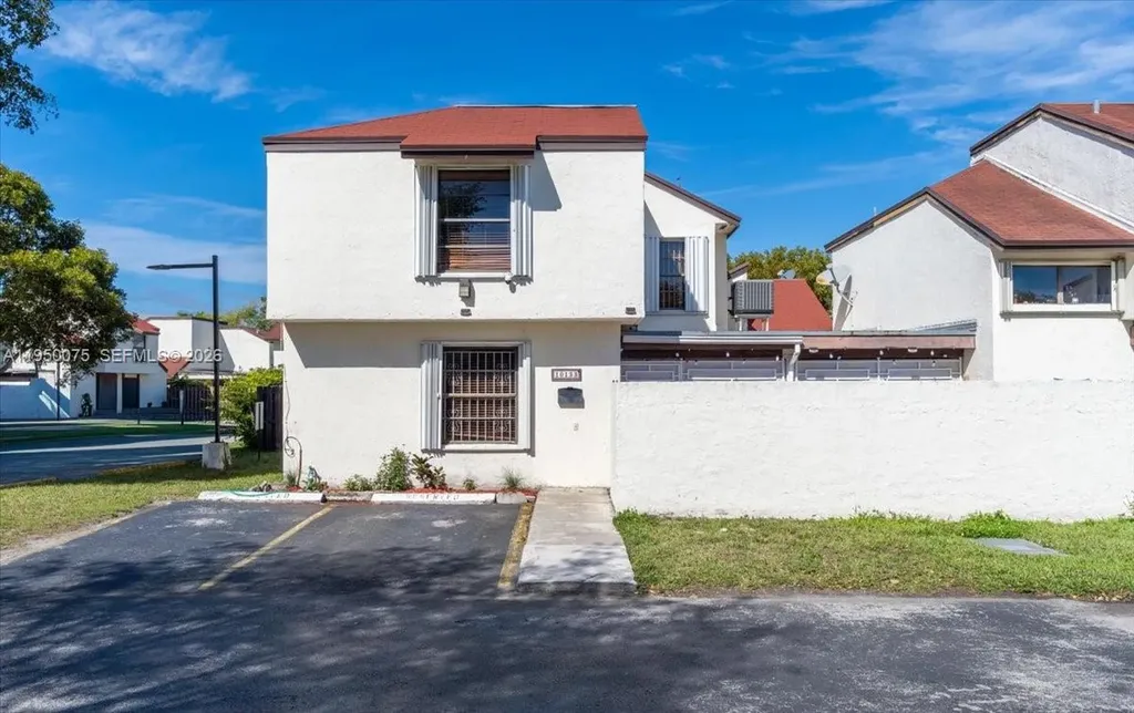10133 NW 5th Terrace Miami FL 33172