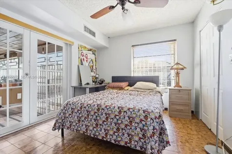 10133 NW 5th Terrace Miami FL 33172