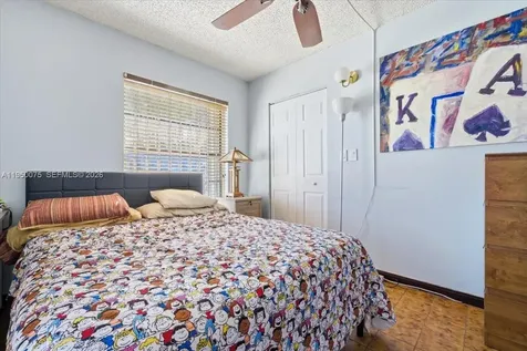 10133 NW 5th Terrace Miami FL 33172