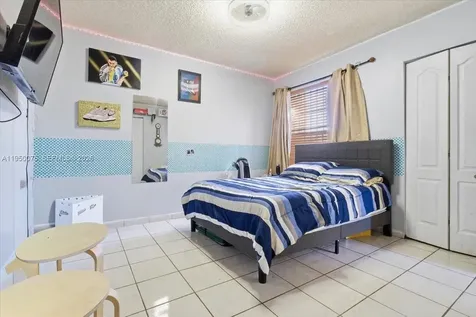 10133 NW 5th Terrace Miami FL 33172