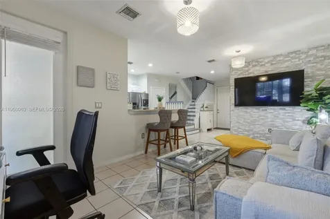 6038 SW 19th Place North Lauderdale FL 33068