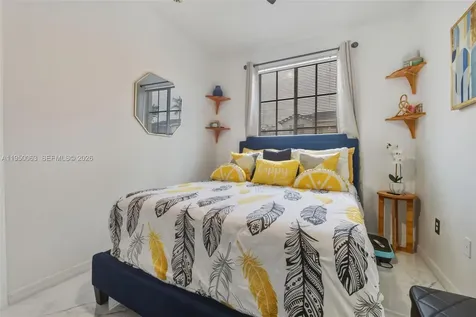 6038 SW 19th Place North Lauderdale FL 33068