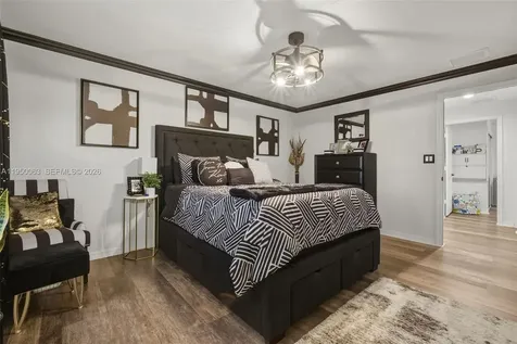 6038 SW 19th Place North Lauderdale FL 33068