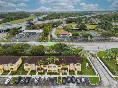 6038 SW 19th Place North Lauderdale FL 33068