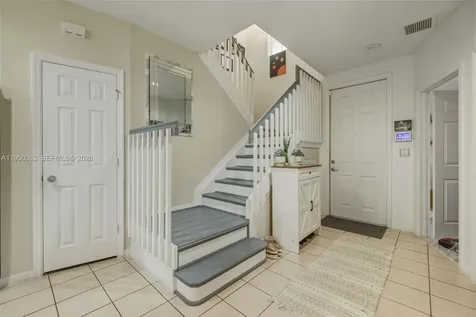 6038 SW 19th Place North Lauderdale FL 33068