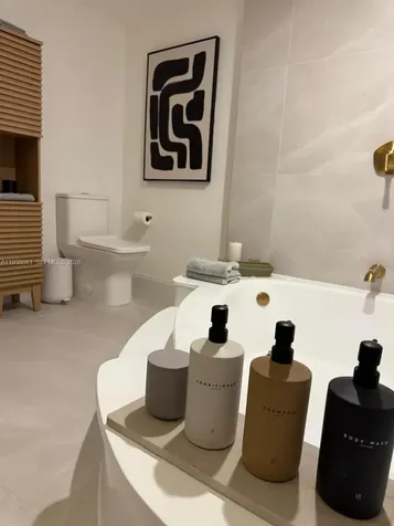 4000 Towerside Terrace Miami FL 33138