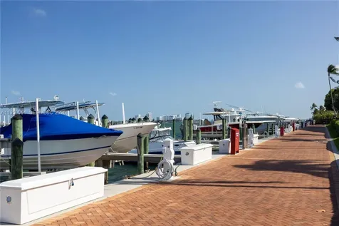 4000 Towerside Terrace Miami FL 33138