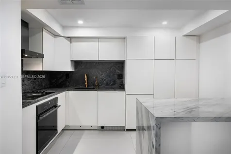 4000 Towerside Terrace Miami FL 33138