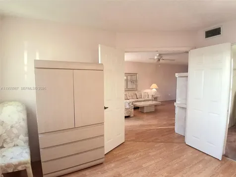 10368 NW 24th Place Sunrise FL 33322