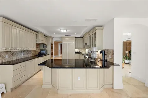 3471 Main Highway Miami FL 33133