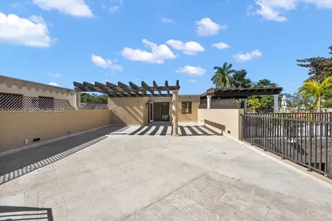 3471 Main Highway Miami FL 33133