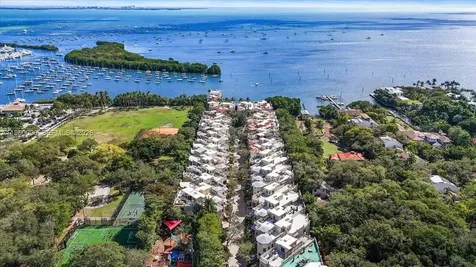 3471 Main Highway Miami FL 33133