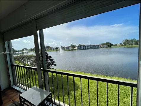 9423 S Hollybrook Lake Drive Miramar FL 33025