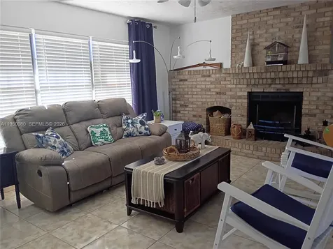 1824 Red Road Clewiston FL 33440