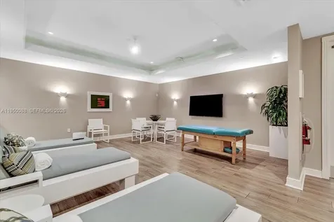 10101 Collins Avenue Bal Harbour FL 33154