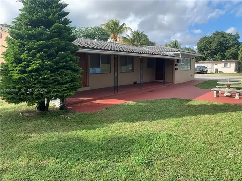 5616 Arthur Street Hollywood FL 33021