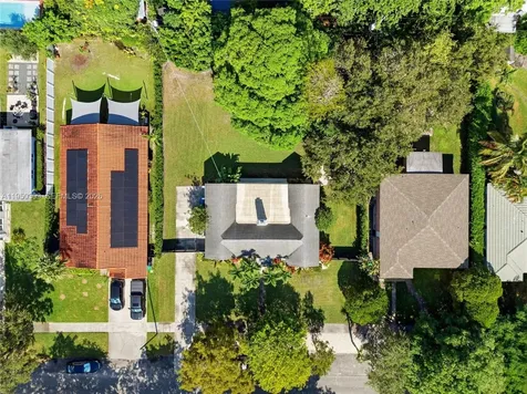 453 NE 89th Street El Portal FL 33138