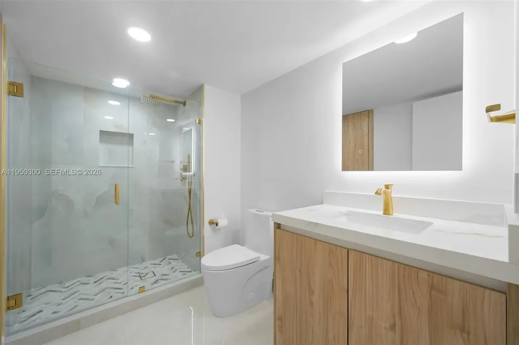2200 S Ocean Lane Fort Lauderdale FL 33316