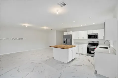 250 NE 119th Terrace Miami FL 33161
