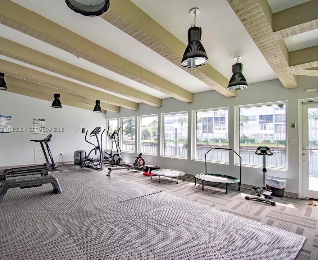 2771 Taft Street Hollywood FL 33020